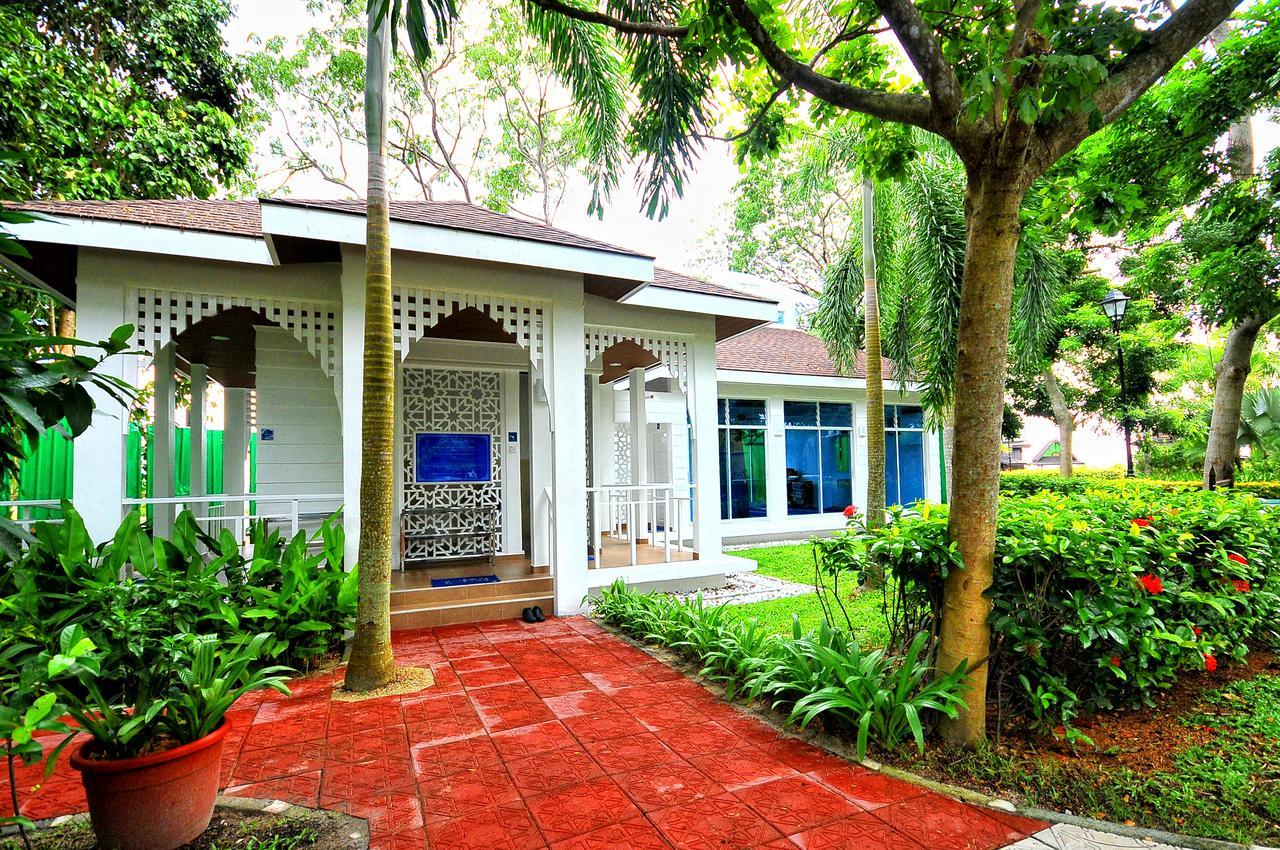 Ombak Villa Langkawi Pantai Cenang  Exterior foto